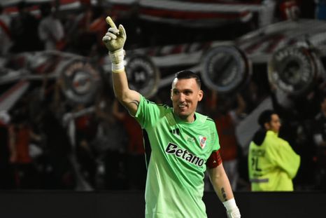 Franco Armani lo hizo otra vez: atajadas, emoción y clasificación para River. Franco Armani lo hizo otra vez: atajadas, emoción y clasificación para River.