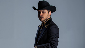 Este es el increíble tatuaje de Christian Nodal que mostró en sus vacaciones.