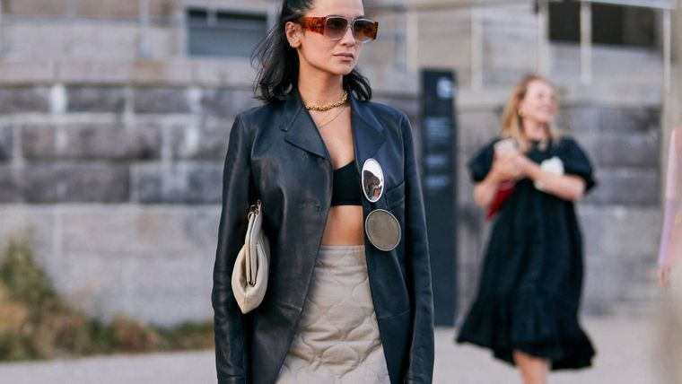 Te contamos cuáles son las 5 prendas de ecocuero que tenés que sumar a tu armario Foto: Pixabay