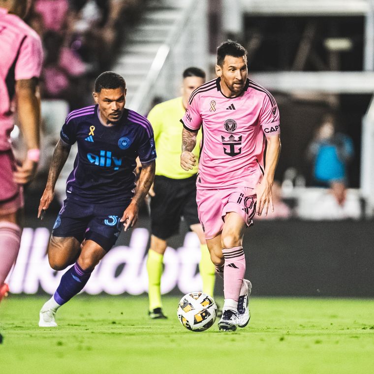 Messi es titular ante Charlotte. Foto: @InterMiamiCF