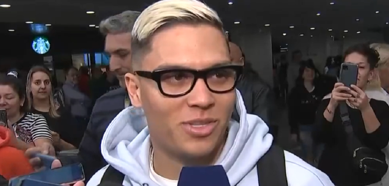 El colombiano llegó a Argentina y habló con los medios.