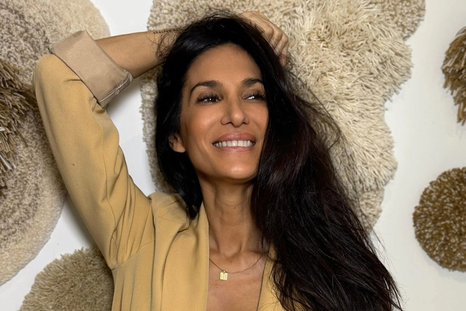 Mirá el outfit de Silvina Escudero. Mirá el outfit de Silvina Escudero.