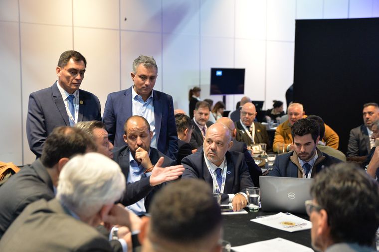 La previa del congreso libertario. La previa del congreso libertario.