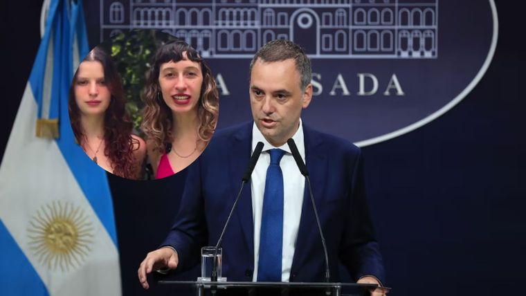 Manuel Adorni es objeto de burla del Campamento Anticapitalista. Manuel Adorni es objeto de burla del Campamento Anticapitalista.