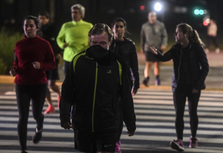 En la Ciudad de Buenos Aires, los porteños salieron a correr y coparon los espacios públicos.