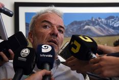 mingorance y un ambientalista se cruzaron al aire por la 7722