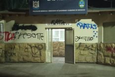 La protesta frente a la Comisaría 36 de Las Heras terminó con dos personas baleadas Foto: Prensa Seguridad