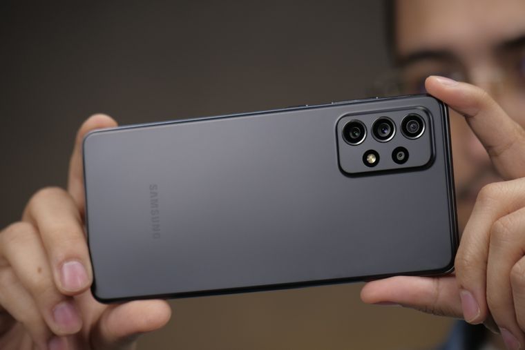 Los nuevos sensores de cámara con zoom continuo de Samsung no llegarán primero a los Galaxy.