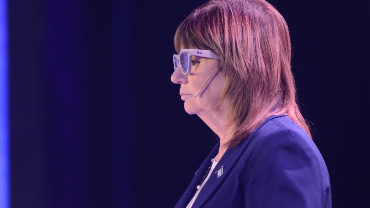 Patricia Bullrich renovó su ultimátum a Manuel Adorni y habló de la interna con Karina Milei