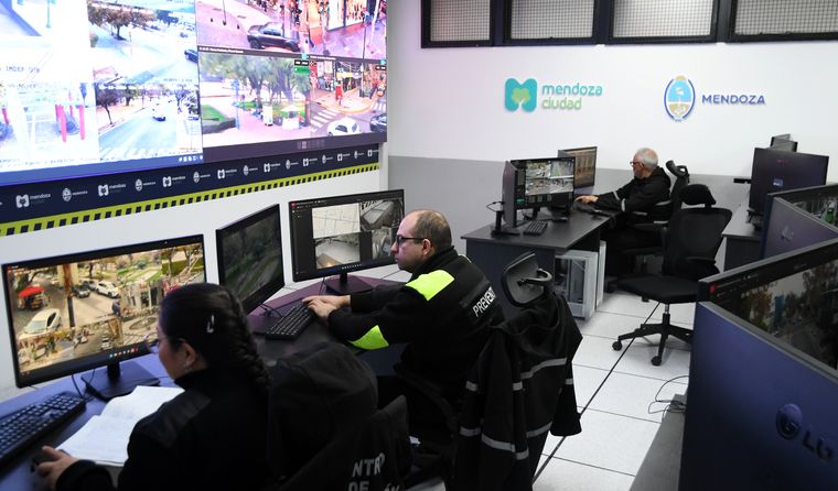 Ojos en Alerta se convirtió en el principal canal de prevención ciudadana y concentra la mayoría de los avisos. Ojos en Alerta se convirtió en el principal canal de prevención ciudadana y concentra la mayoría de los avisos.