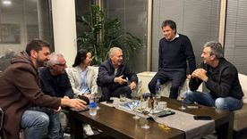 Pablo Juliano, Juan Schiaretti, Facundo Manes, Julio Zamora, Florencio Randazzo, entre otros, conforman Somos Buenos Aires. El frente podría sumar intendentes peronistas. Pablo Juliano, Juan Schiaretti, Facundo Manes, Julio Zamora, Florencio Randazzo, entre otros, conforman Somos Buenos Aires. El frente podría sumar intendentes peronistas.