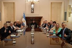 El presidente Javier Milei citó a una nueva reunión de Gabinete en medio de la avanzada opositora en el Congreso. El presidente Javier Milei citó a una nueva reunión de Gabinete en medio de la avanzada opositora en el Congreso.