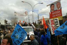 atacaron a piedrazos la caravana de massa