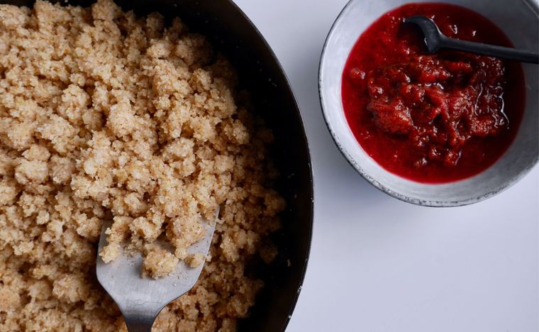 Crumble de ciruelas Una receta simple y deliciosa en pocos minutos. Foto: Shutterstock