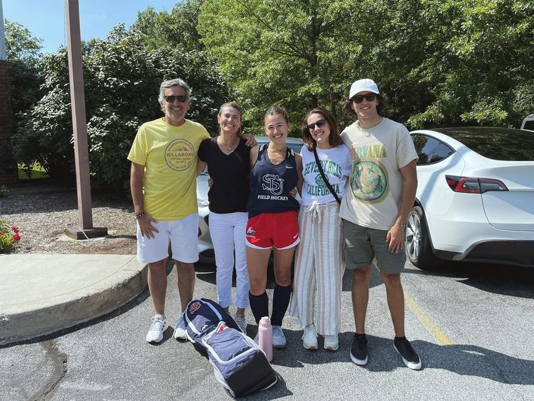 Manuel Caracotche junto a su familia. Foto: Gentileza: familia Caracotche