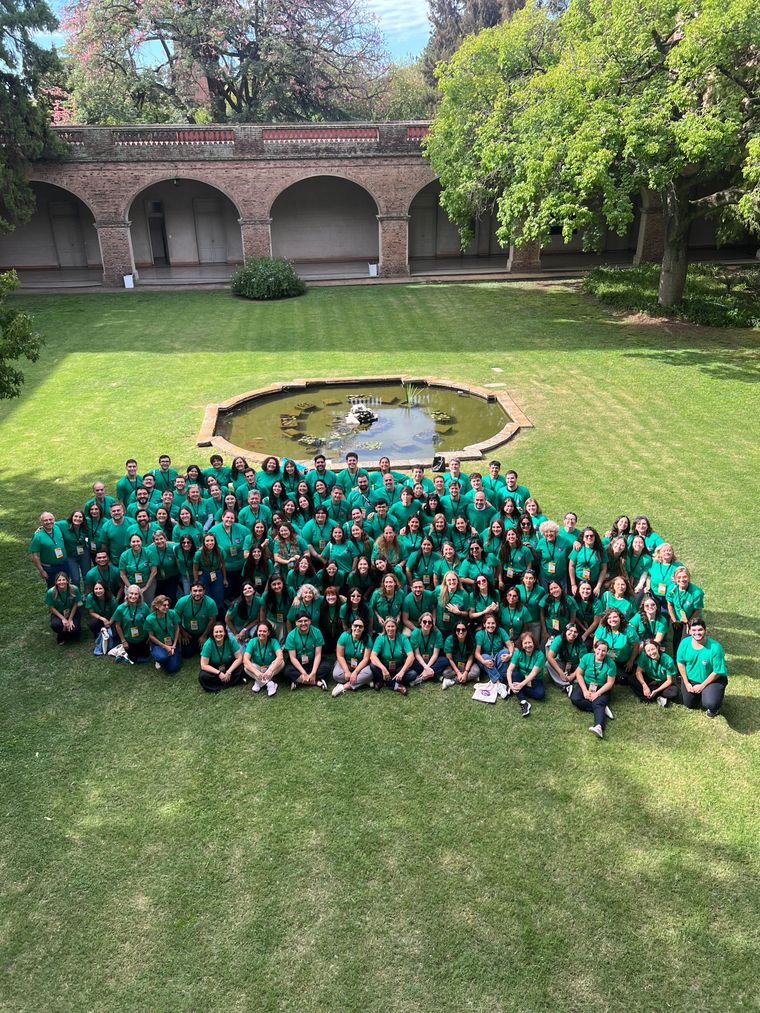 Parte de los 800 voluntarios de Argentina y Uruguay durante la CAL