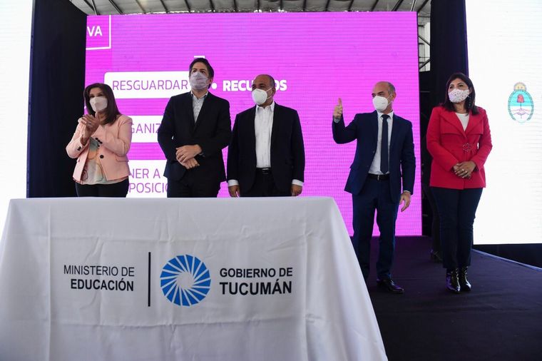 Manzur encabezó un acto junto al ministro Nicolás Trotta. Foto: Twitter Nicolás Trotta