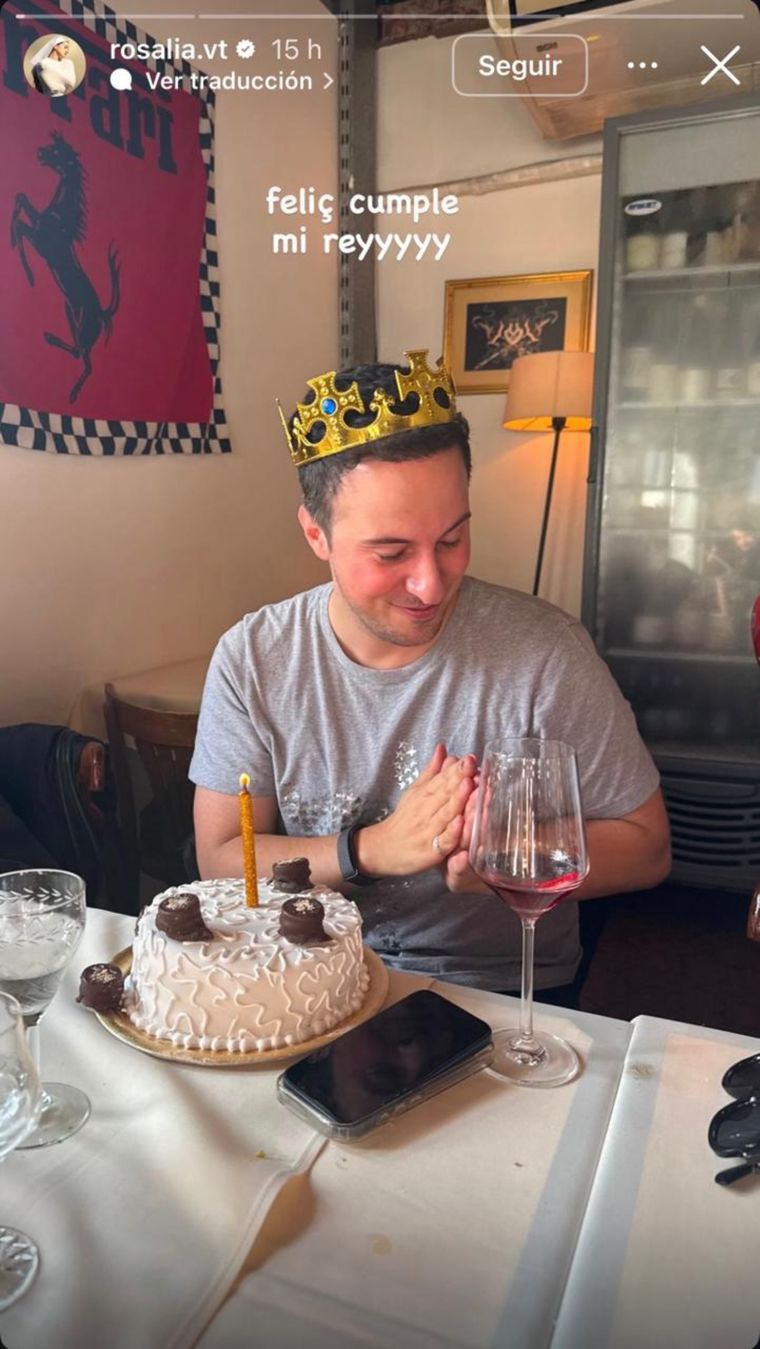 La cantante festej&oacute; el cumplea&ntilde;os de uno de sus acompa&ntilde;antes.