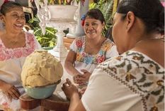 Las personas que trabajan en cine, televisión y otros medios mexicanos rara vez muestran una apariencia física y color de piel similar al de la mayoría de la población del país.