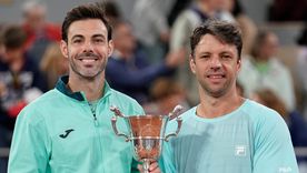 Horacio Zeballos y Marcel Granollers volvieron a celebrar en París. Horacio Zeballos y Marcel Granollers volvieron a celebrar en París.