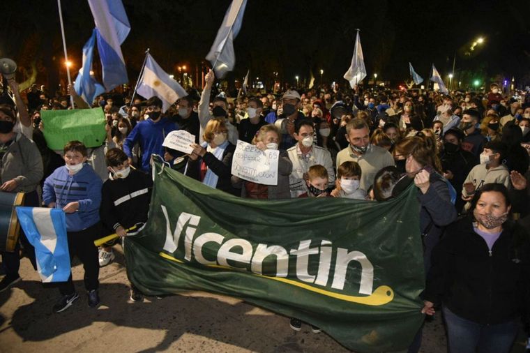 La avanzada del Gobierno a partir de 2019 para tomar el control de una de las principales agroexportadoras de la Argentina lanzó a la calle a miles de personas, en defensa de la empresa.