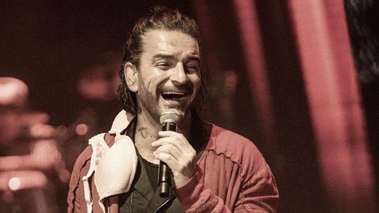 Ricardo Arjona tuvo un  divertido cruce con un revendedor.