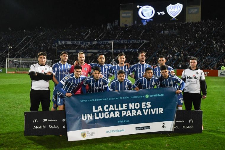 Los jugadores del Expreso rompieron el silencio. Foto: Juan Ignacio Blanco / MDZ.