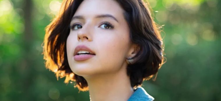 Angela Aguilar sigue aumentando su popularidad y sabe relucir su cabello. Foto: Instagram @angela_aguilar_