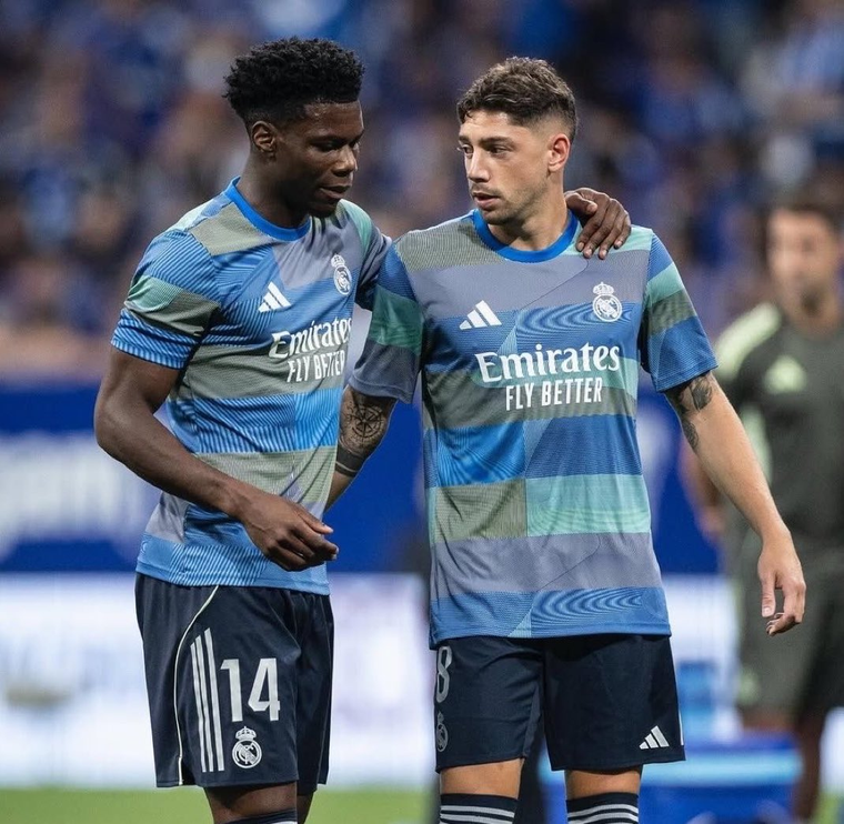 Fede Valverde y Tchouaméni se pelearon en pleno entrenamiento del Real Madrid. Fede Valverde y Tchouaméni se pelearon en pleno entrenamiento del Real Madrid.