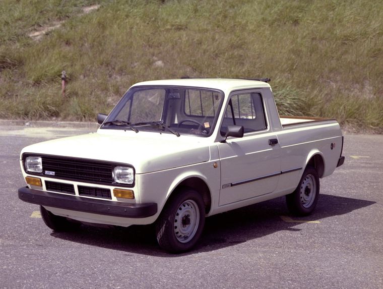 002-fiat147pickup