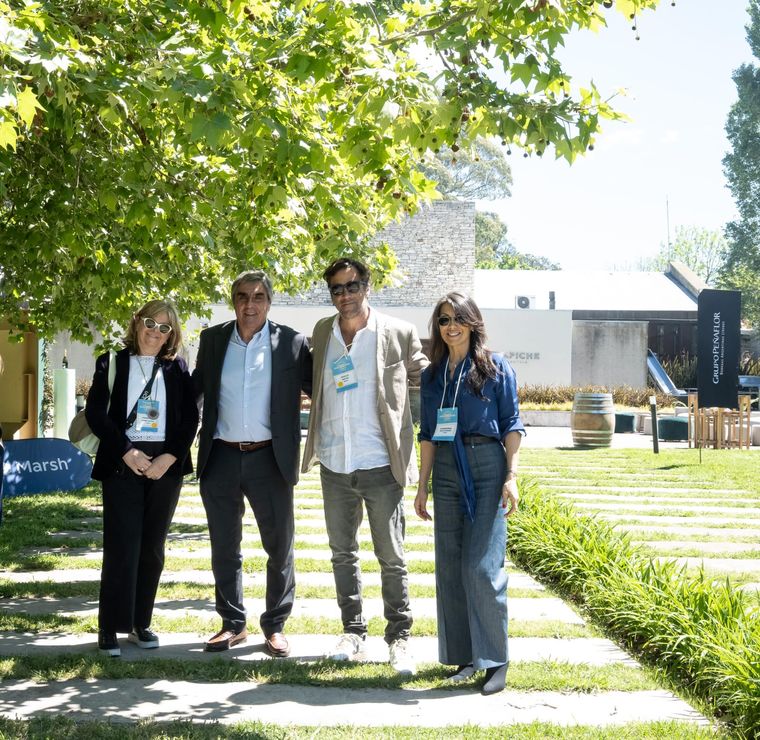 Norma Ramiro, Roberto Cacciola, Matias Rosales y Alejandra Cardona. Norma Ramiro, Roberto Cacciola, Matias Rosales y Alejandra Cardona.