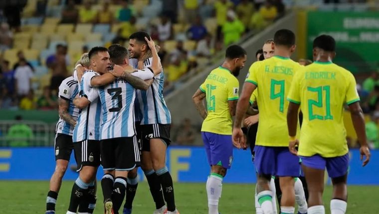 Los precios y cómo conseguir las entradas para ver Argentina vs. Brasil Foto: EFE