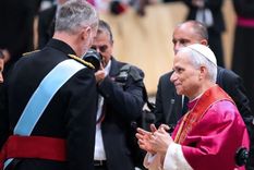 León XIV y los reyes Felipe VI y Letizia Ortiz. Foto Dpa