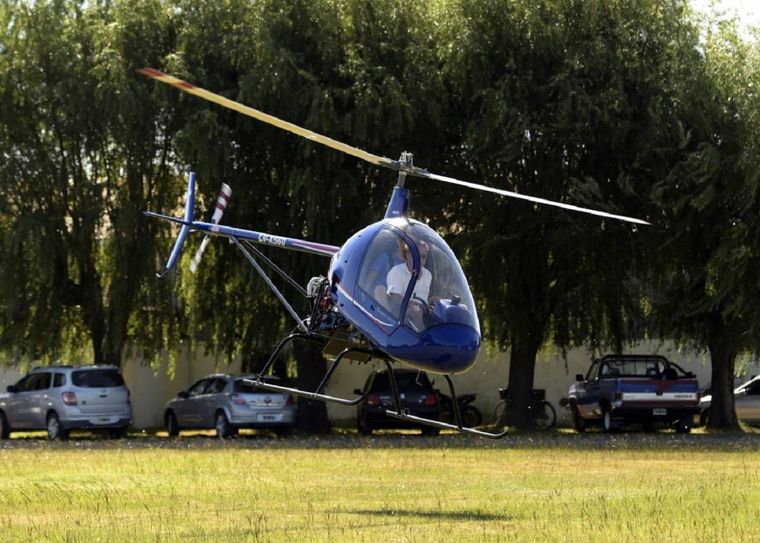 El helicóptero cayó, el piloto se salvó, pero luego desapareció