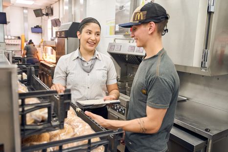 La compañía fue reconocida como el mejor lugar para trabajar del país La compañía fue reconocida como el mejor lugar para trabajar del país