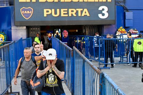 River dejó de lado la rivalidad histórica para honrar a un ícono del fútbol argentino. River dejó de lado la rivalidad histórica para honrar a un ícono del fútbol argentino.