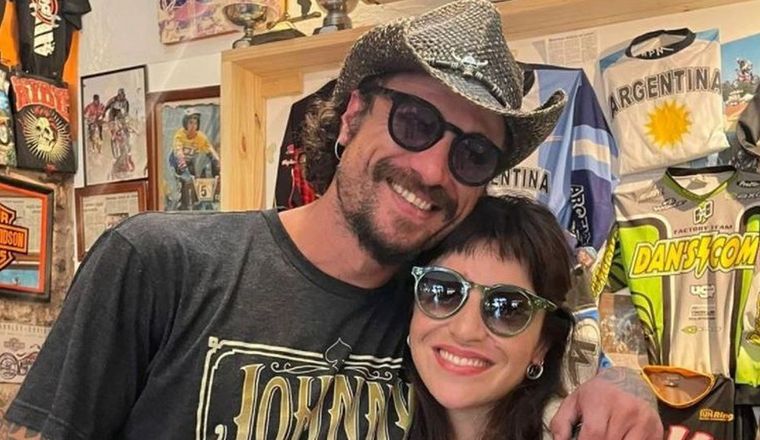 Encontraron a Daniel muy relajado en Milán Osvaldo y Gianinna fueron a un mega recital