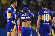 Marcos Rojo, Alan Velasco y Edinson Cavani tras la histórica y dolorosa eliminación de Boca de la Copas Libertadores. ¿Quiénes darán la cara mañana ante Rosario Central? Foto: FoboBaires