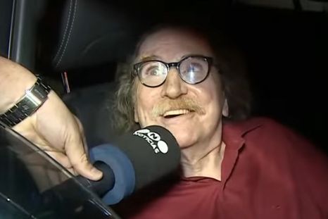 El cantautor se encuentra fuera de peligro. El cantautor se encuentra fuera de peligro.