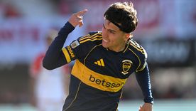 El Chango vivió una tarde llena de emociones: generó un penal, lo erró, convirtió el gol del triunfo y hasta se cruzó con Medina, su amigo de toda la vida, que le dejó una frase con humor y afecto.