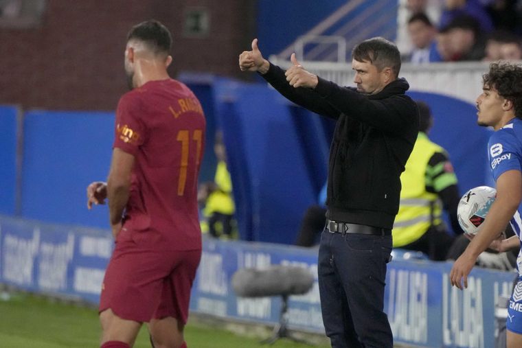 El Chacho Coudet, actualmente en el Deportivo Alavés, también tiene bastante aceptación. El Chacho Coudet, actualmente en el Deportivo Alavés, también tiene bastante aceptación.