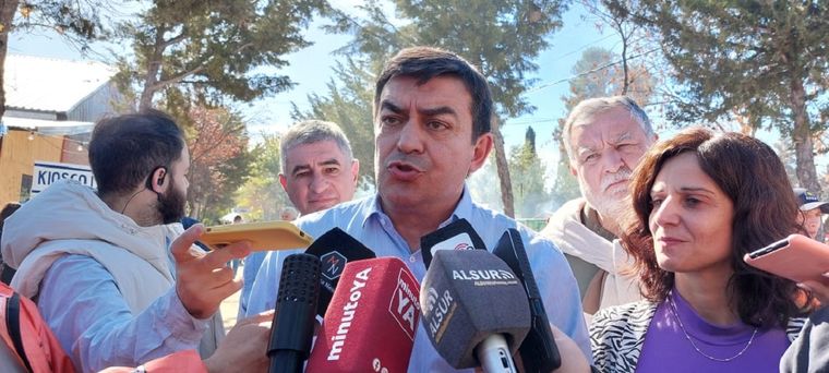 El diputado habló con la prensa en la Fiesta de la Ganadería.