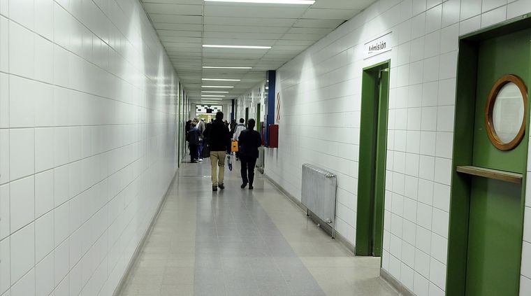 Los pasillos del Hospital Central de Mendoza Foto: ALF PONCE MERCADO / MDZ Los pasillos del Hospital Central de Mendoza Foto: ALF PONCE MERCADO / MDZ