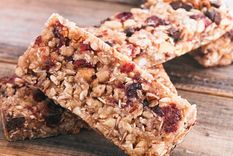 Con facilidad, puedes preparar tus propias barritas de cereales caseras. Foto: Shutterstock