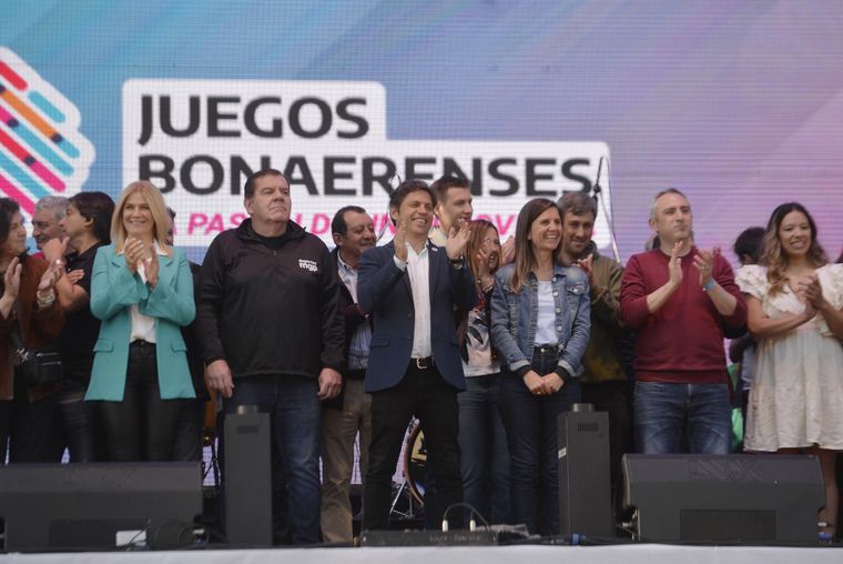 Axel Kicillof estuvo en la final de los Juegos Bonaerenses y fue abucheado.