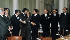 Hace 48 años, España vivía un momento crucial en plena transición hacia la democracia llegando a un consenso histórico. Hace 48 años, España vivía un momento crucial en plena transición hacia la democracia llegando a un consenso histórico.
