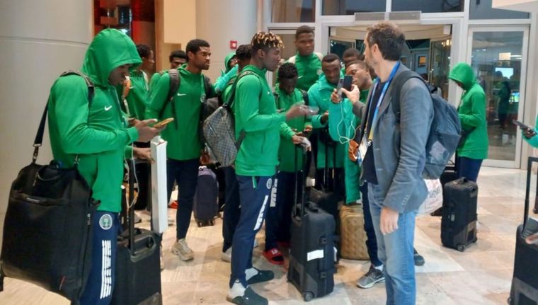 El plantel de Nigeria no ocultó su fastidio por lo ocurrido. Foto: @thenff