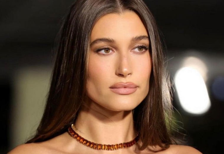 Hailey Bieber se anima tanto a prendas ajustadas como a piezas comfy. Foto: instagram: haileybieber