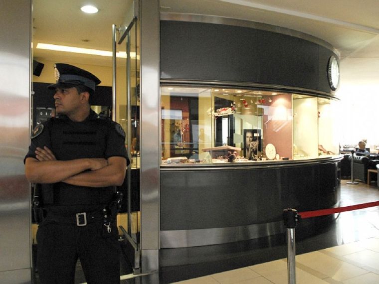 La joyería fue asaltada el domingo pasado cuando se desarrollaban las elecciones PASO