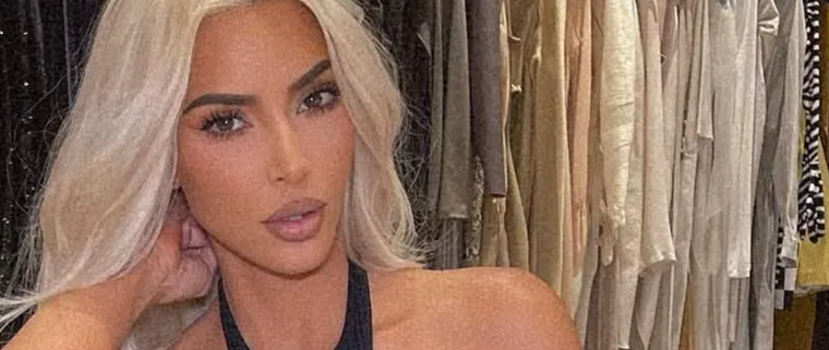 Kim Kardashian tiene un estilo osado y no duda en asumir riesgos. Foto: Instagram @kimkardashian